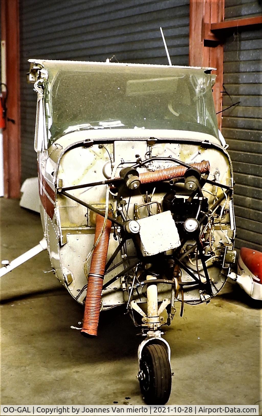 OO-GAL, Cessna 172N C/N 17272218, Slide scan