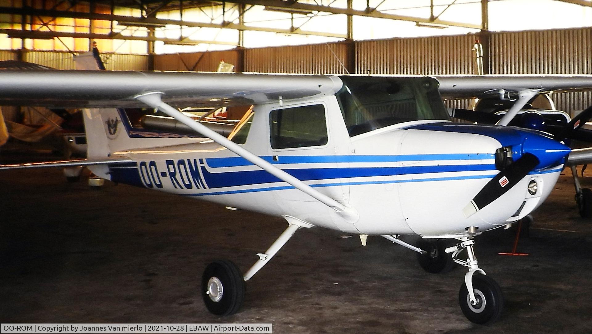 OO-ROM, Cessna 150M C/N 15077521, Slide scan
