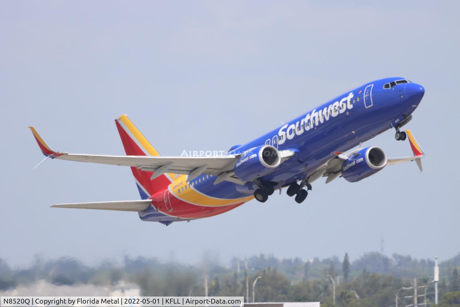 N8520Q, 2017 Boeing 737-8H4 C/N 42532, FLL 2022