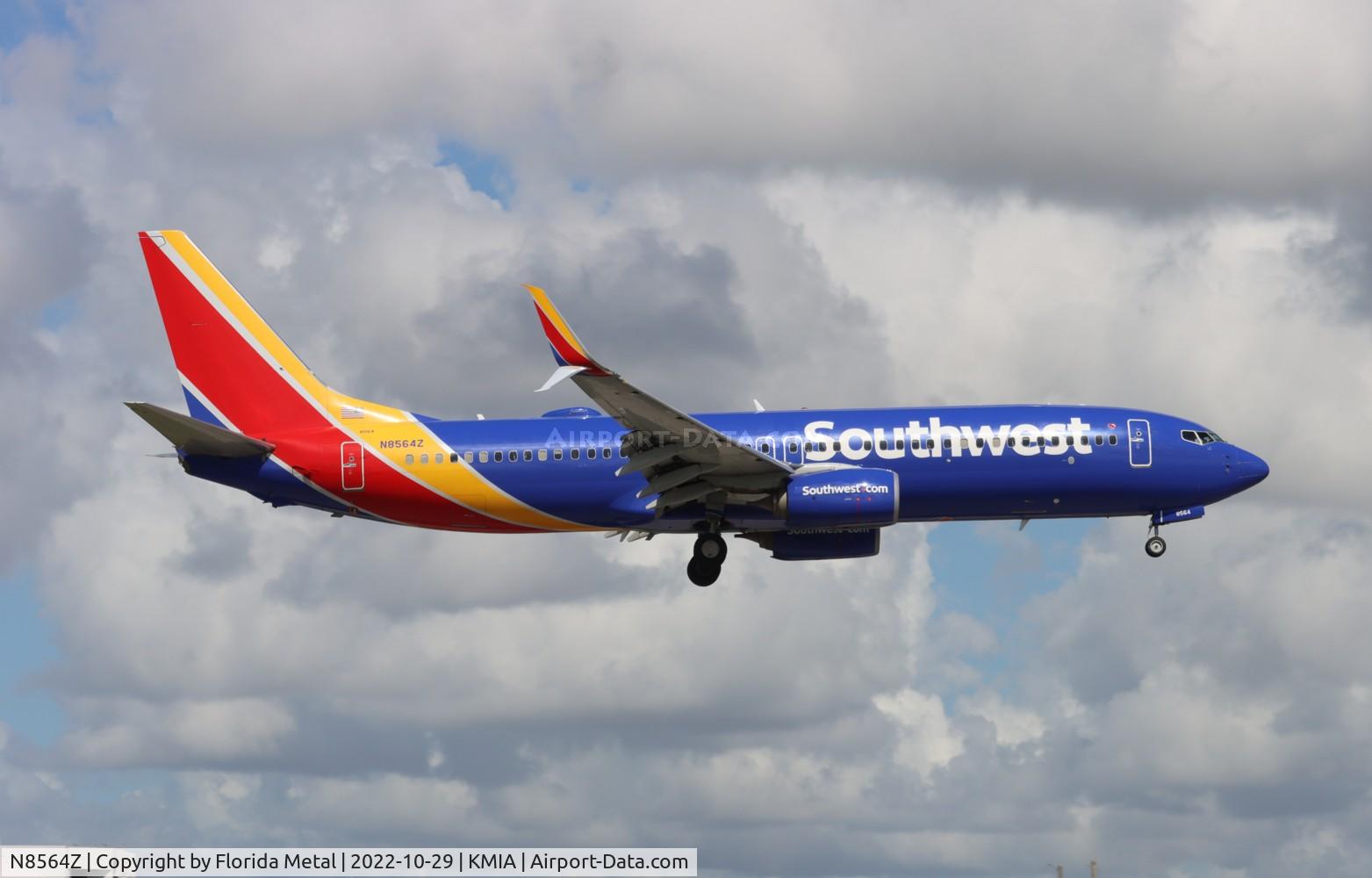 N8564Z, 2018 Boeing 737-8H4 C/N 42545, MIA 2022