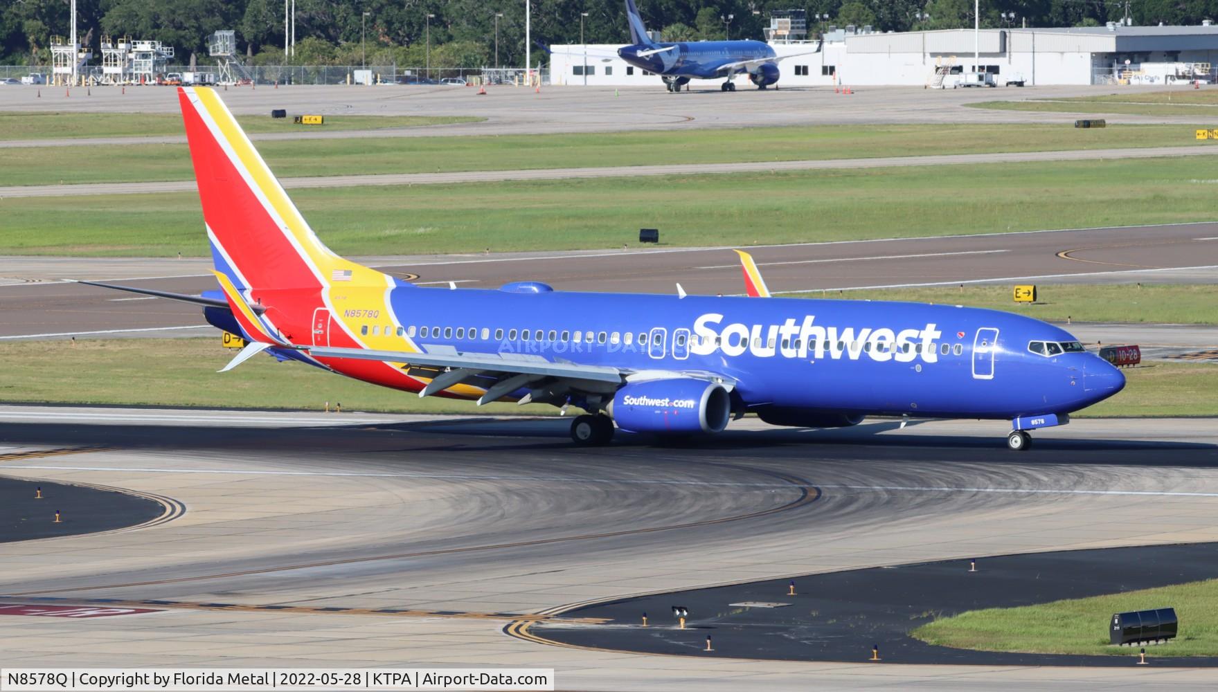 N8578Q, 2018 Boeing 737-8H4 C/N 64349, TPA 2022