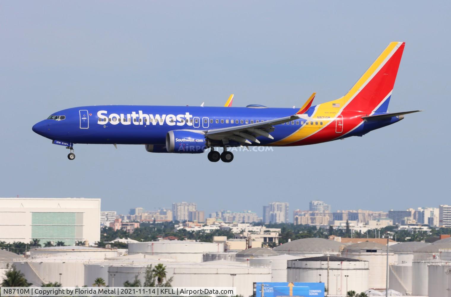 N8710M, 2017 Boeing 737-8 MAX C/N 42567, FLL 2021