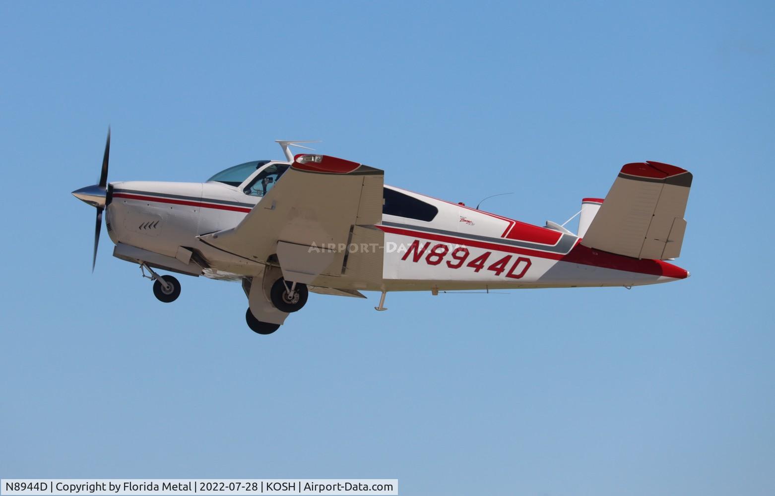 N8944D, 1966 Beech V35 Bonanza C/N D-8285, OSH 2022