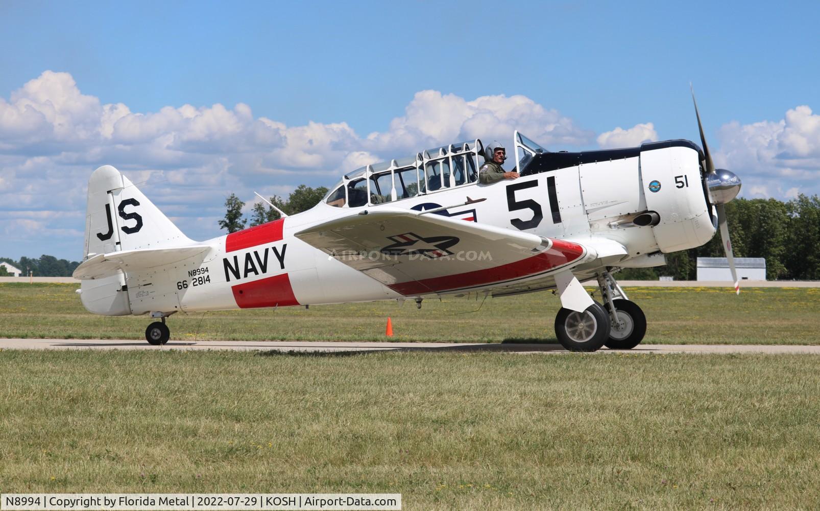 N8994, 1943 Noorduyn AT-16 Harvard II C/N 66-2814, OSH 2022