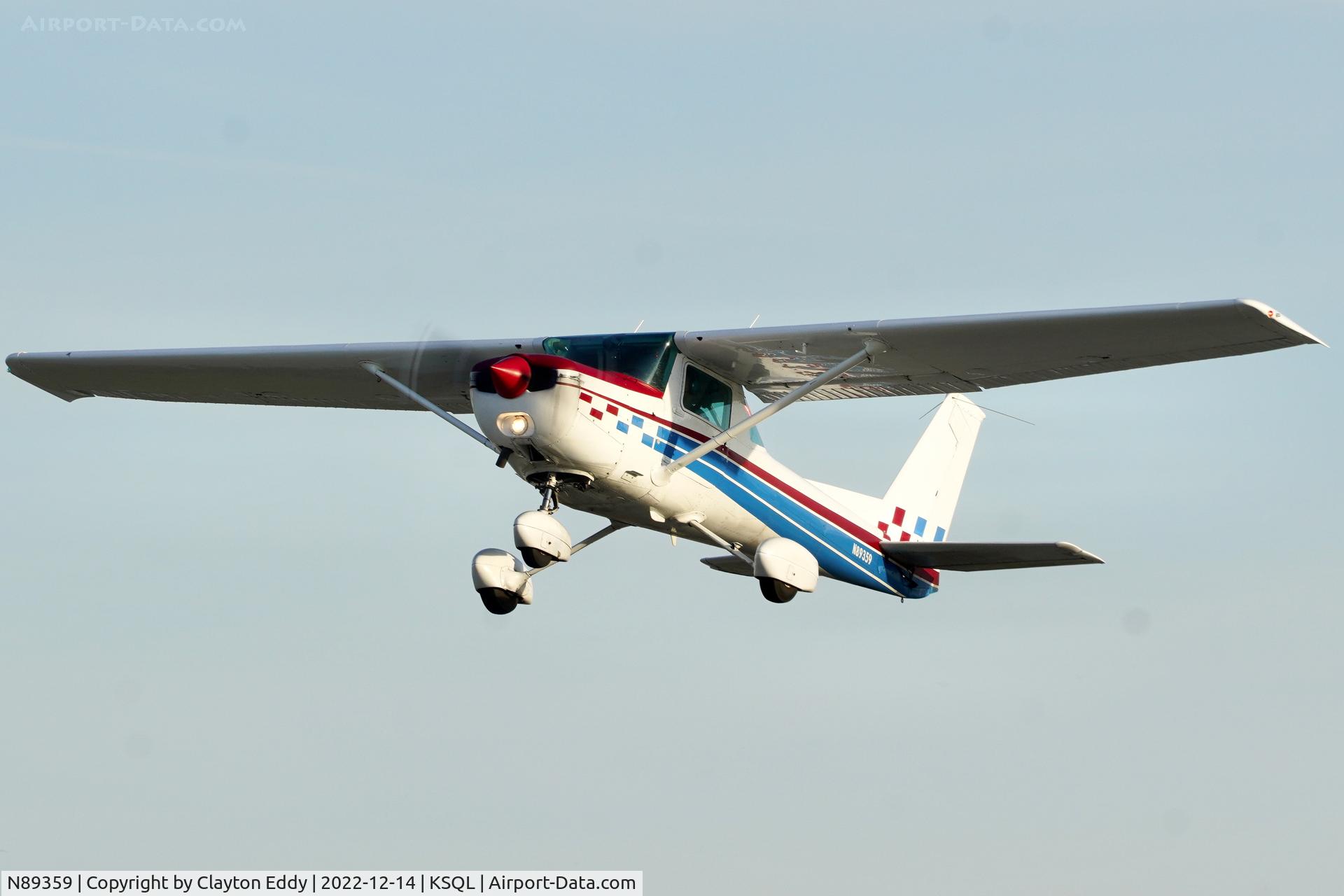 N89359, 1978 Cessna 152 C/N 15282725, San Carlos Airport in California 2022.