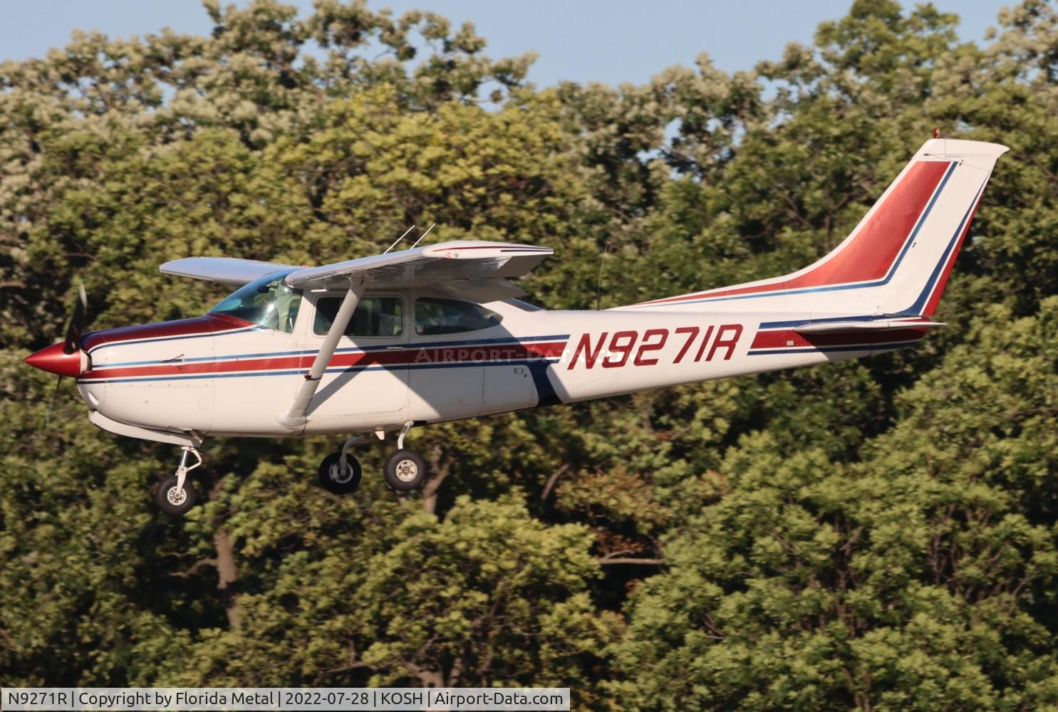 N9271R, 1978 Cessna R182 Skylane RG C/N R18200676, OSH 2022