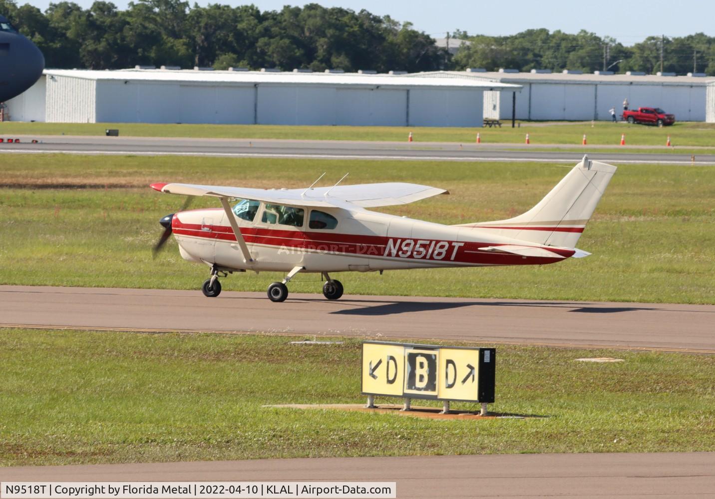N9518T, 1960 Cessna 210 C/N 57318, Sun N fun 2022