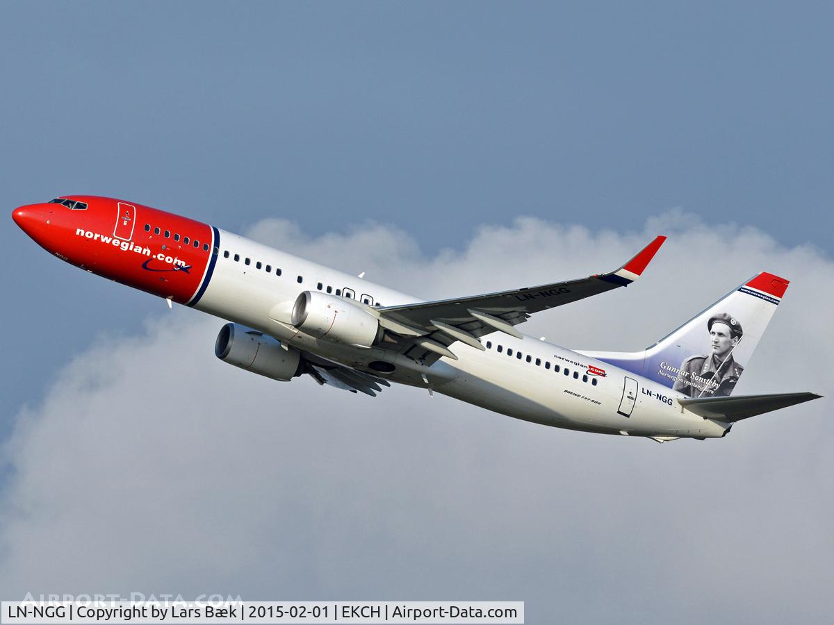 LN-NGG, 2012 Boeing 737-8JP C/N 39018, RWY22R