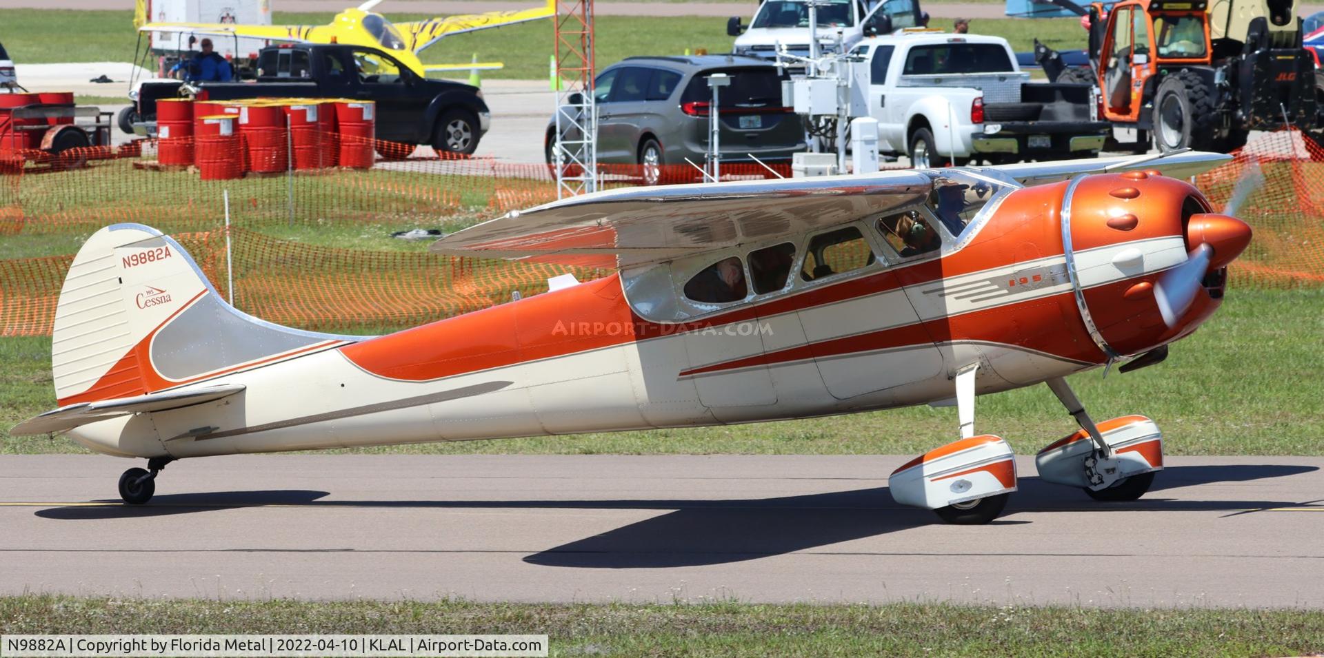 N9882A, 1950 Cessna 195 C/N 7584, Sun N Fun 2022