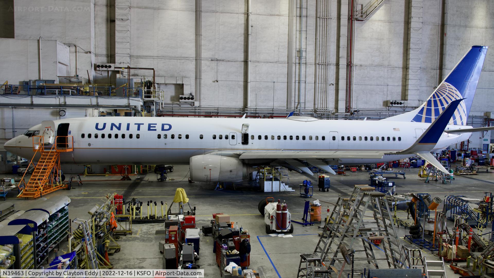 N39463, 2012 Boeing 737-924/ER C/N 37208, SFO 2022.