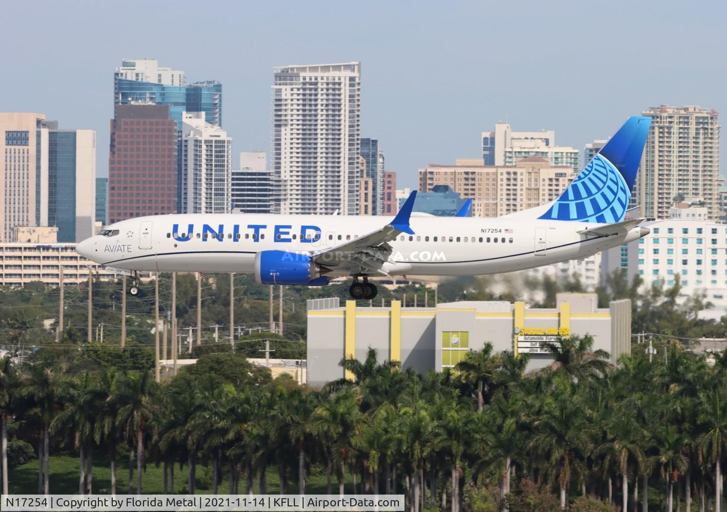 N17254, 2021 Boeing 737 MAX 8 C/N 43436, FLL 2021