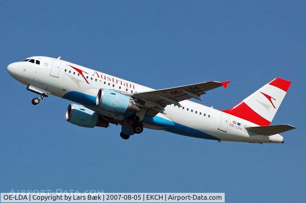 OE-LDA, 2004 Airbus A319-112 C/N 2131, RWY22R