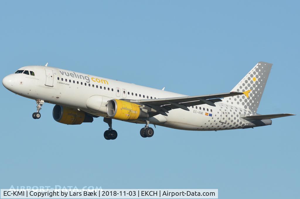 EC-KMI, 2008 Airbus A320-216 C/N 3400, RWY22L