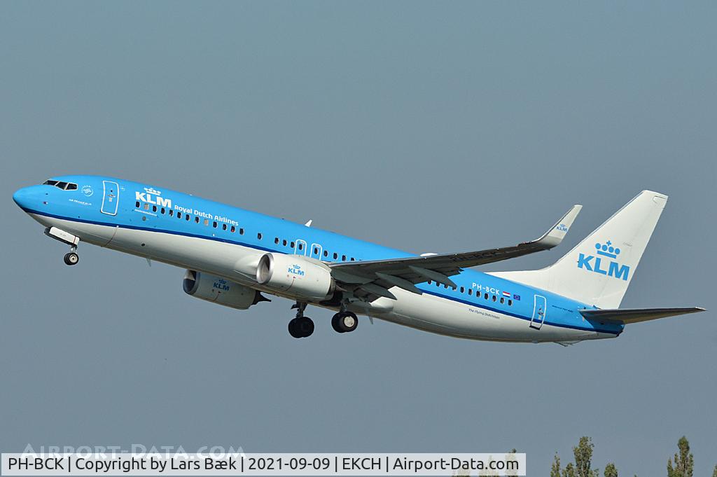 PH-BCK, , RWY22R