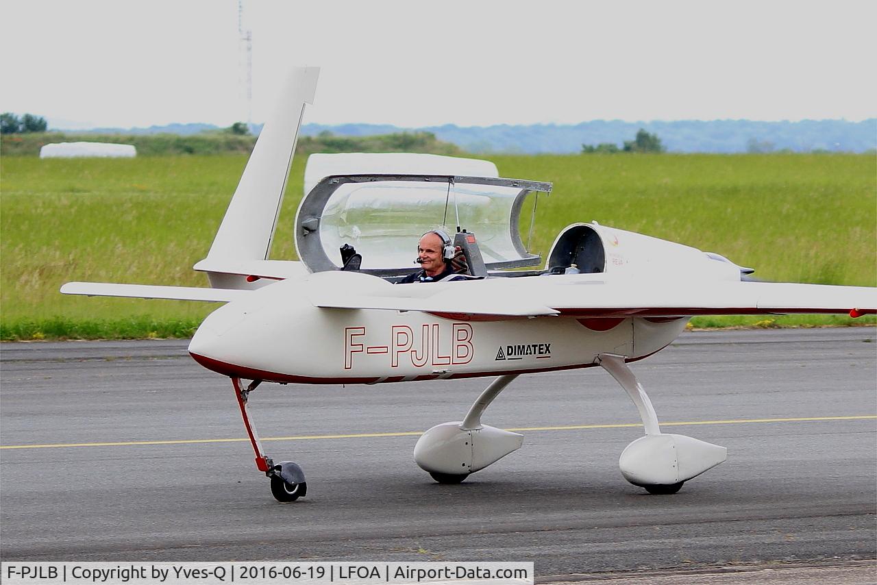 F-PJLB, Rutan Long-EZ C/N 1344, Rutan Long-EZ, Reva aerobatic team, On display, Avord Air Base 702 (LFOA) Open day 2016