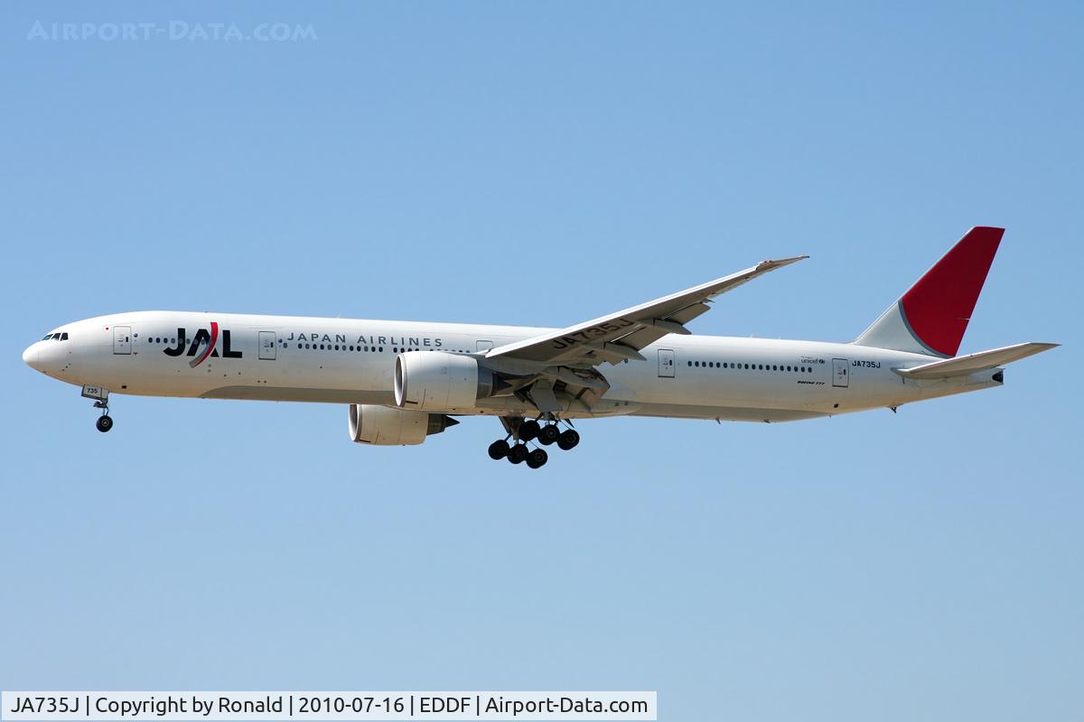 JA735J, 2006 Boeing 777-346/ER C/N 32434, at fra