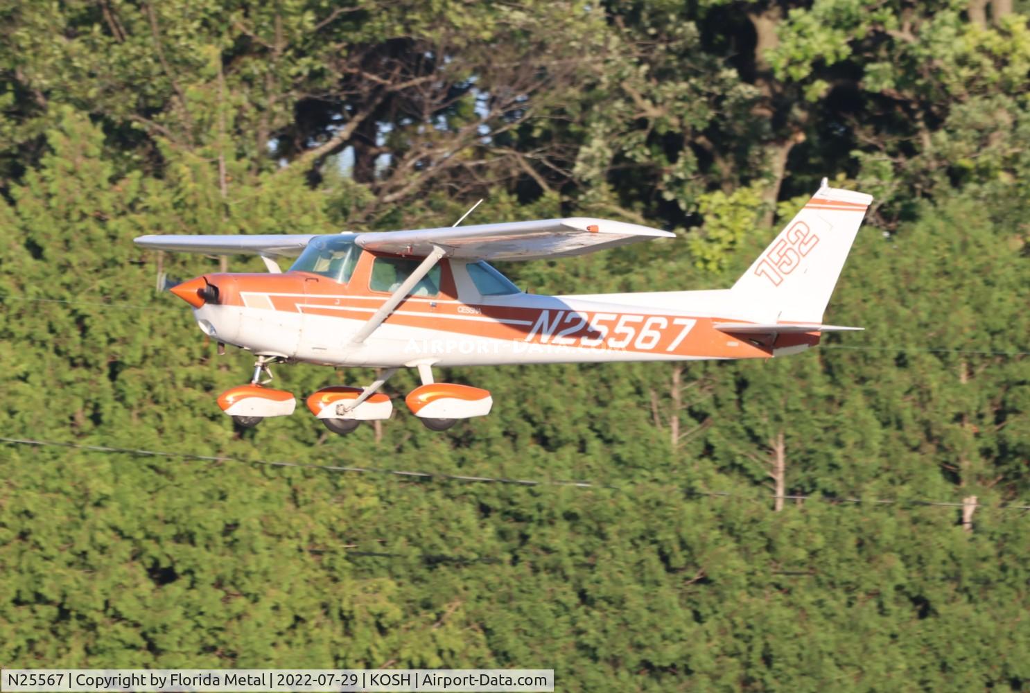 N25567, 1977 Cessna 152 C/N 15280735, OSH 2022