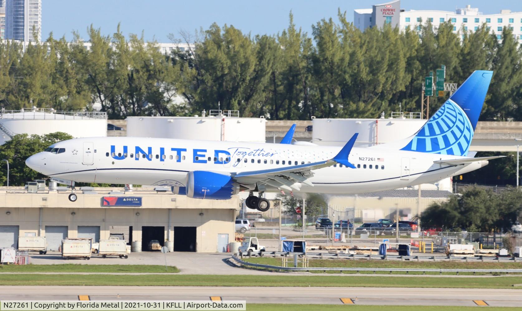 N27261, 2021 Boeing 737-8 MAX C/N 43464, FLL 2021