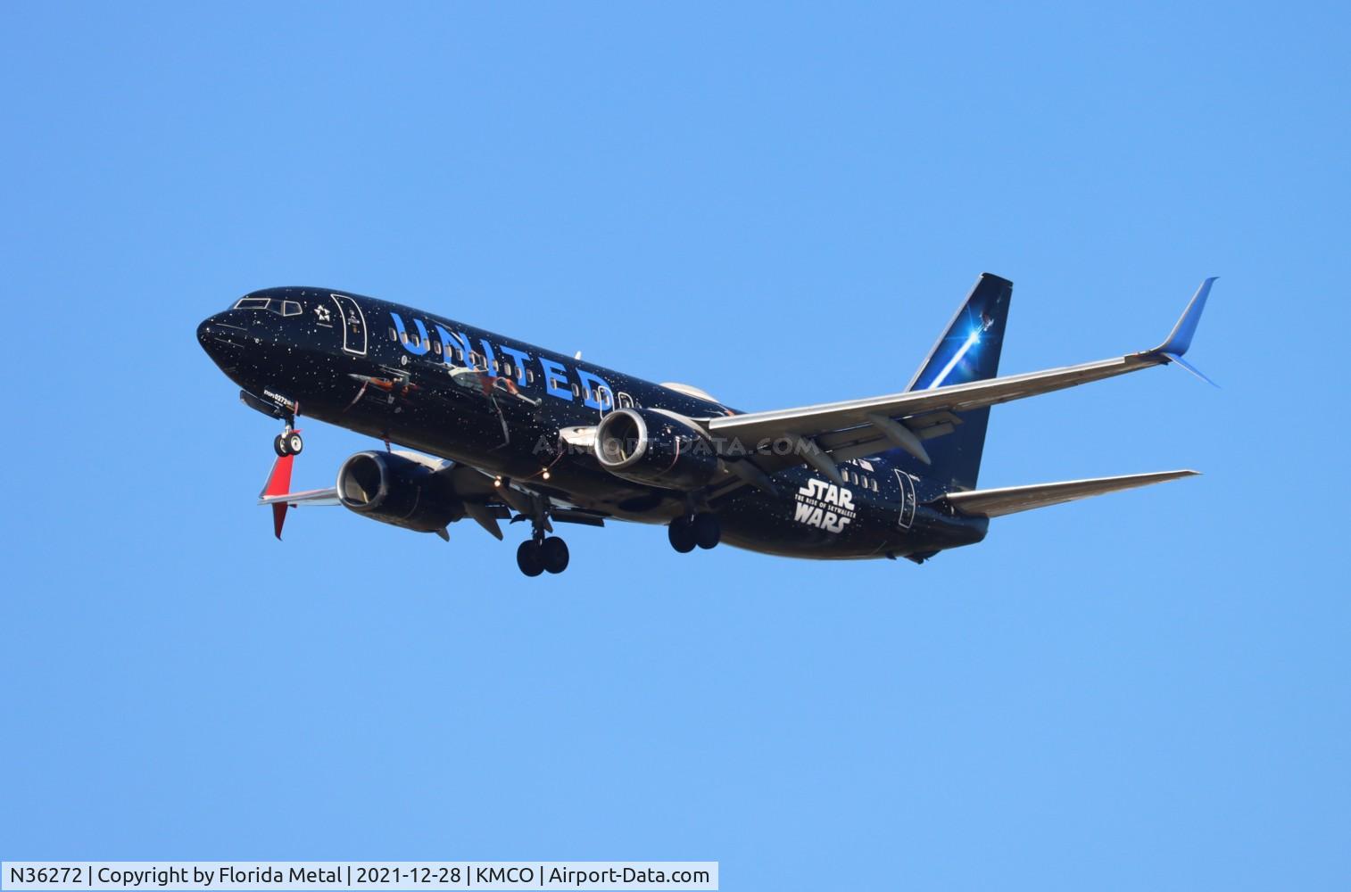 N36272, 2001 Boeing 737-824 C/N 31590, MCO 2021