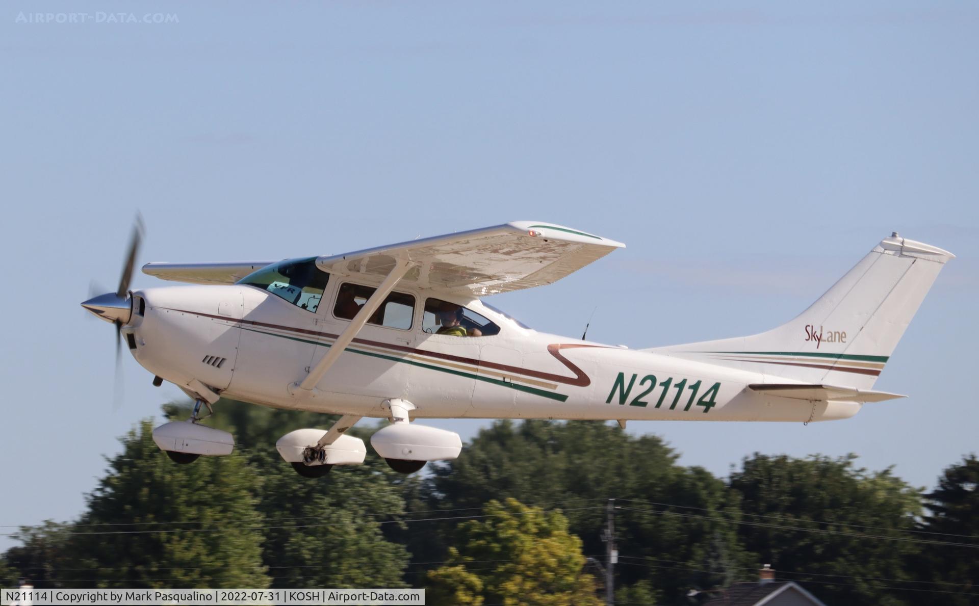 N21114, 1972 Cessna 182P Skylane C/N 18261422, Cessna 182P