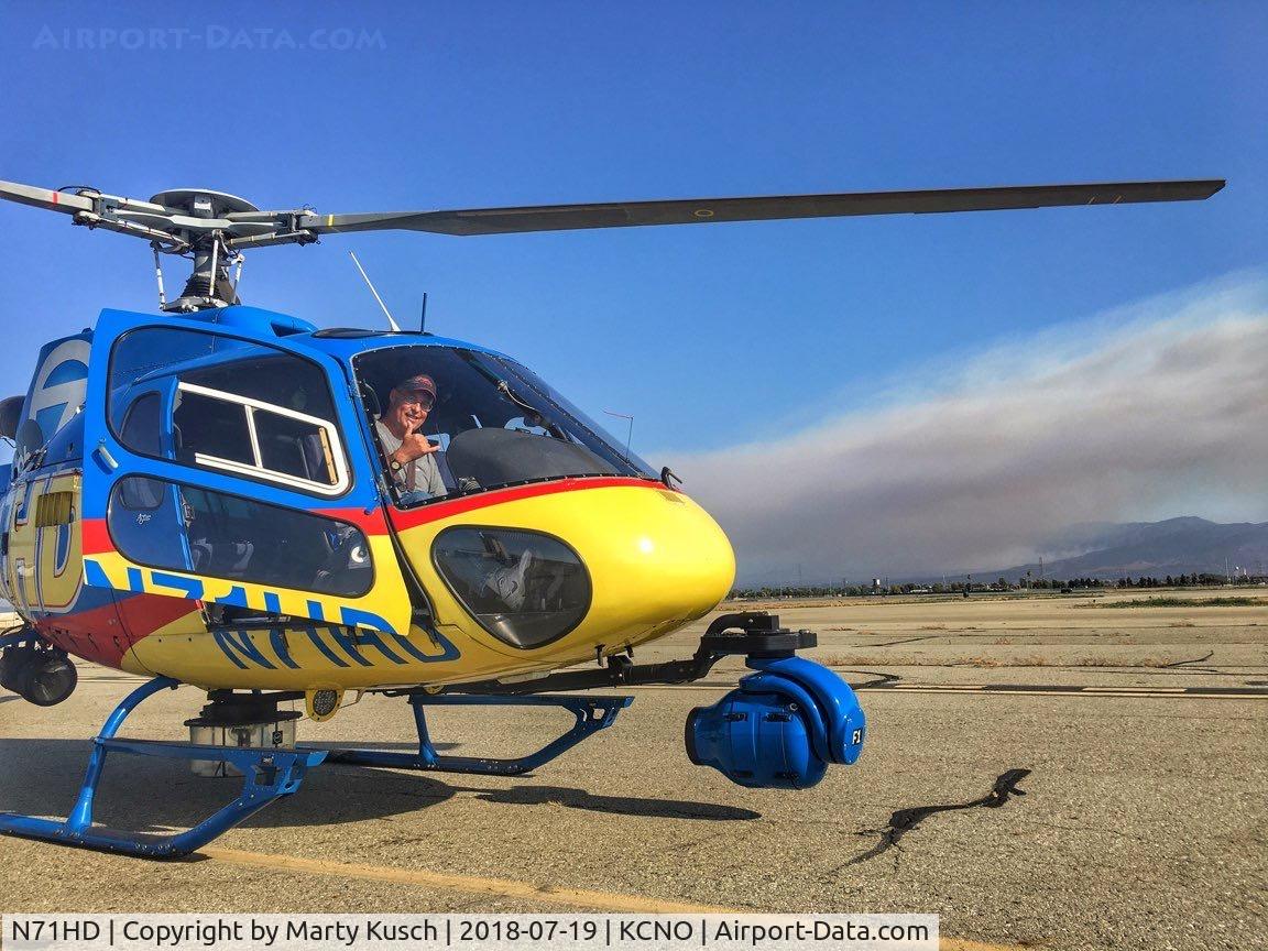 N71HD, 2004 Eurocopter AS-350B-2 Ecureuil Ecureuil C/N 3849, Refueling during Skyline fire in the hills South of Corona.