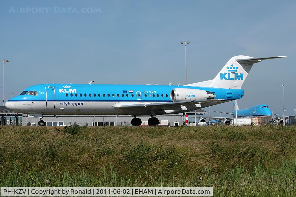 PH-KZV, 1995 Fokker 70 (F-28-0070) C/N 11556, at spl