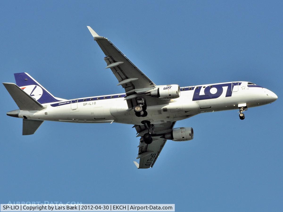 SP-LIO, 2010 Embraer 175LR (ERJ-170-200LR) C/N 17000321, RWY04L
