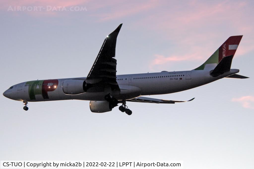 CS-TUO, 2019 Airbus A330-941 C/N 1922, Landing