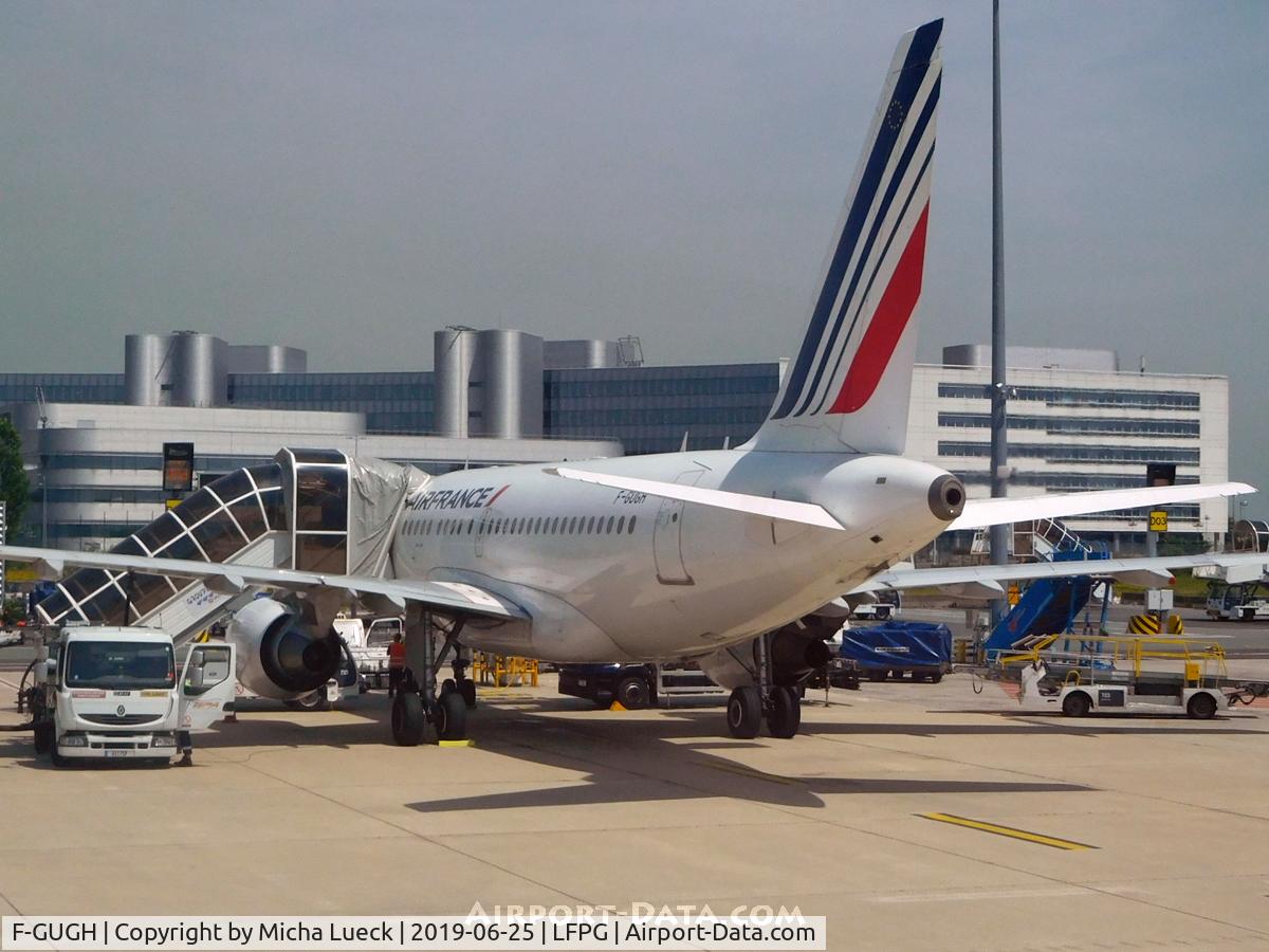 F-GUGH, 2004 Airbus A318-111 C/N 2344, At Charles de Gaulle