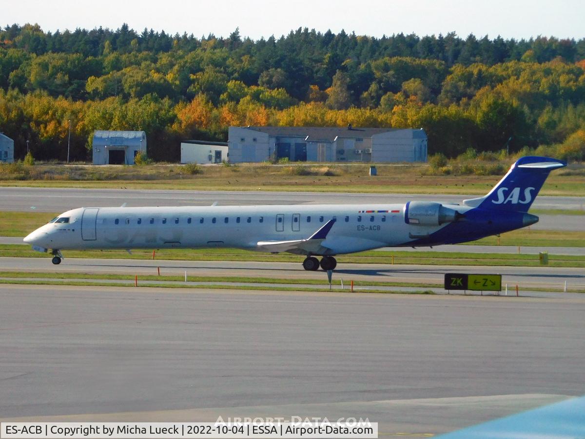 ES-ACB, 2010 Bombardier CRJ-900ER (CL-600-2D24) C/N 15261, At Arlanda
