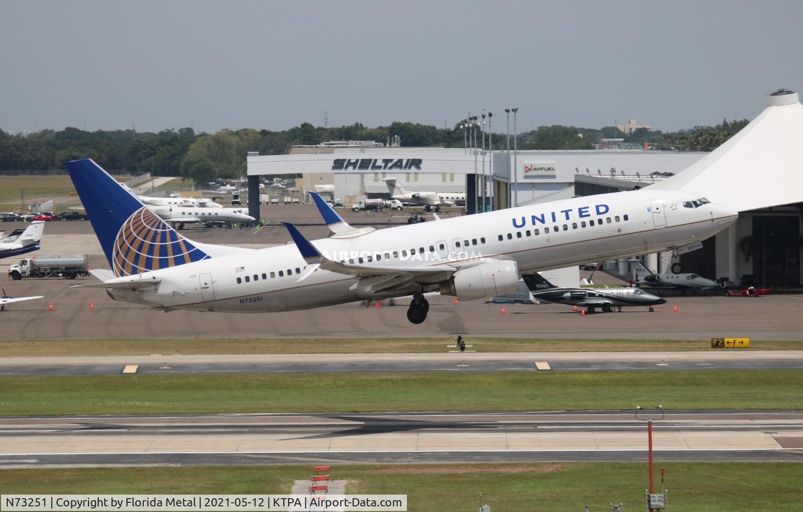 N73251, 2000 Boeing 737-824 C/N 30582, TPA 2021