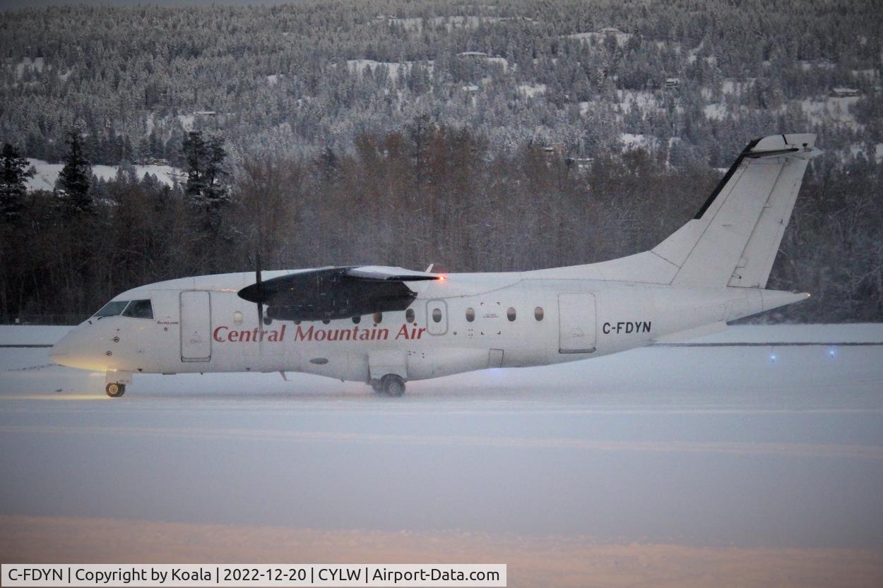 C-FDYN, 1998 Dornier 328-100 C/N 3096, Arrival on a bitter cold evening.
