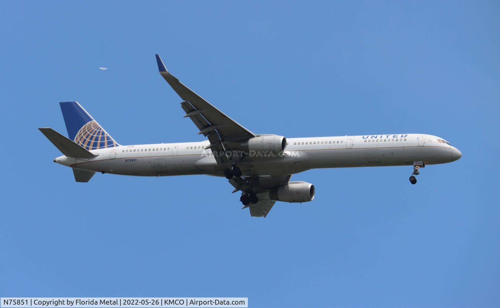 N75851, 2001 Boeing 757-324 C/N 32810, MCO 2022