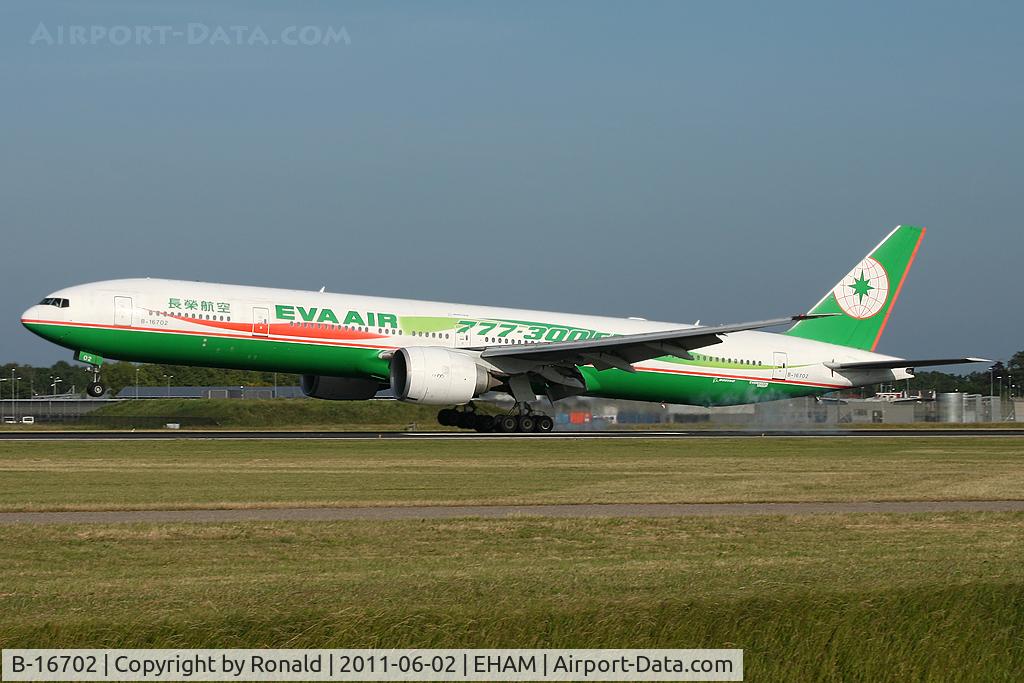 B-16702, 2005 Boeing 777-35E/ER C/N 32640, at spl