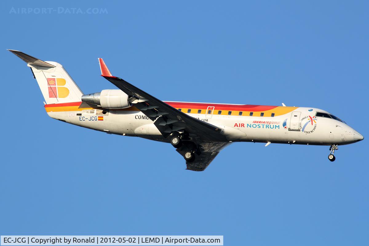 EC-JCG, 2004 Bombardier CRJ-200ER (CL-600-2B19) C/N 7973, at mad