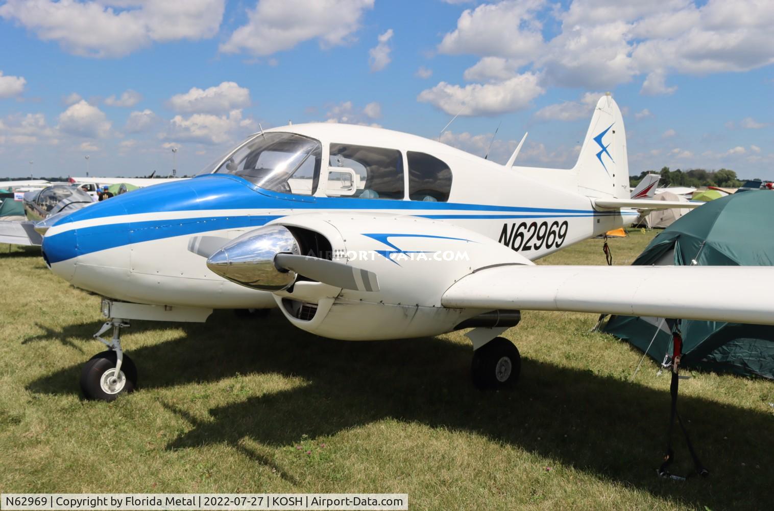 N62969, 1958 Piper PA-23-160 Apache C/N 23-1392, OSH 2022