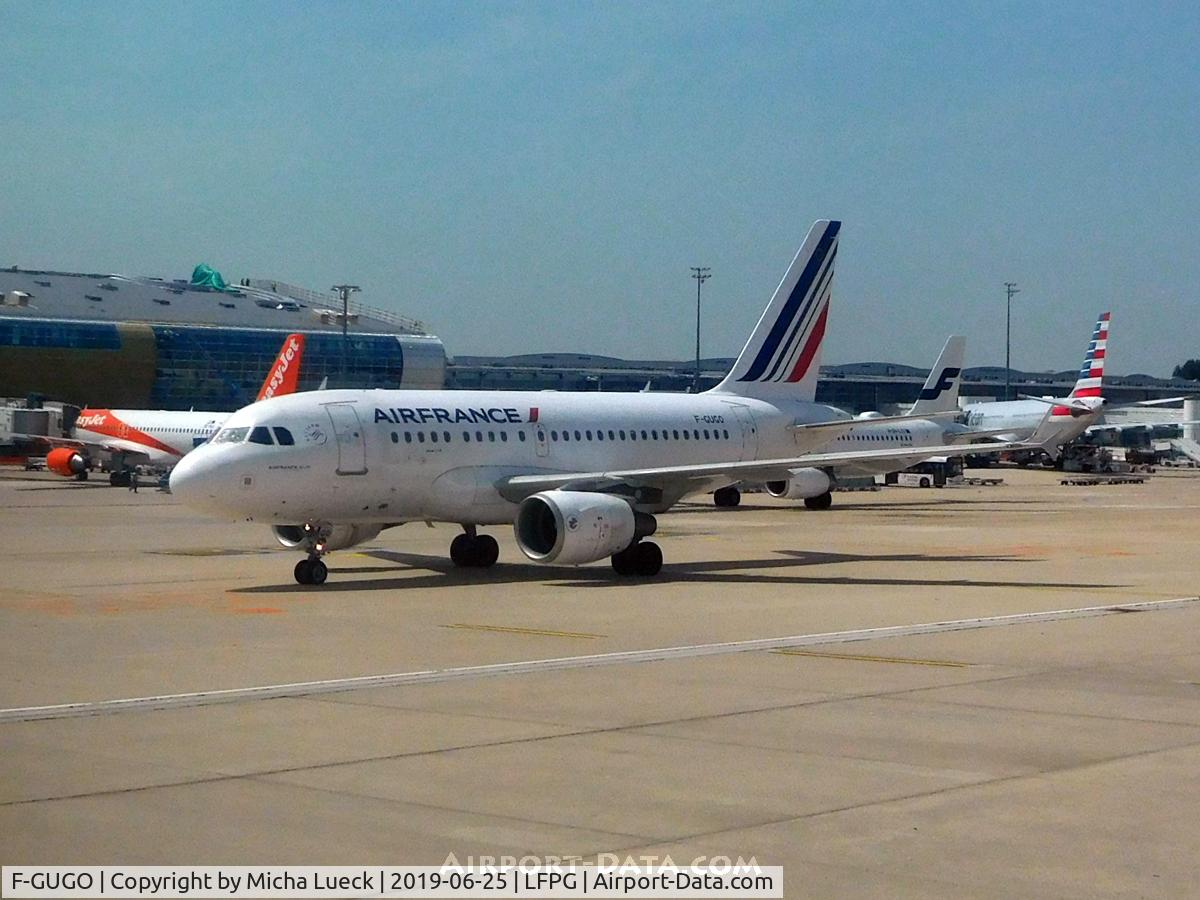 F-GUGO, 2006 Airbus A318-111 C/N 2951, At Charles de Gaulle