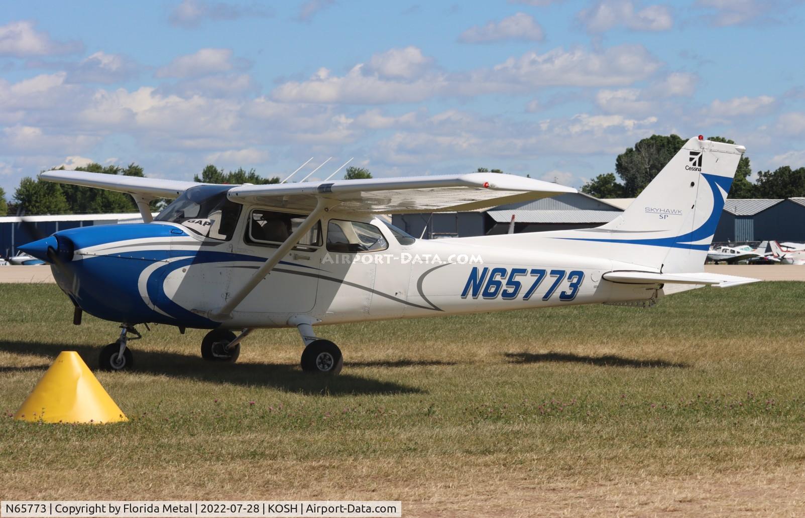 N65773, 1982 Cessna 172P C/N 17275876, OSH 2022
