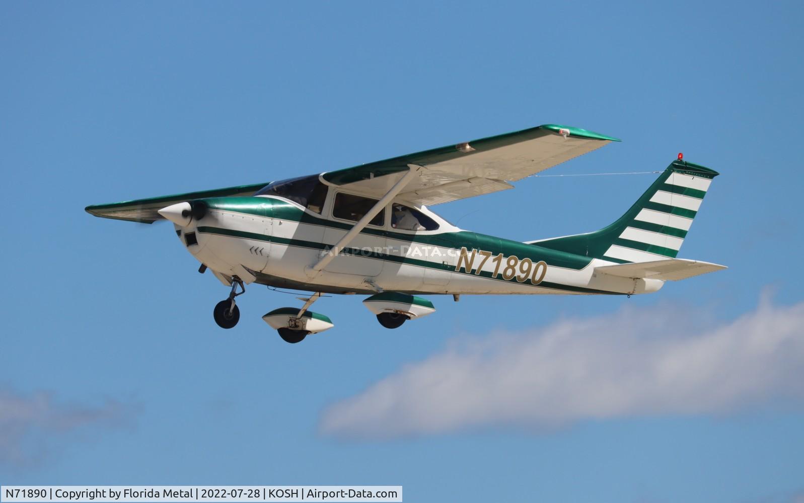 N71890, 1969 Cessna 182M Skylane C/N 18259794, OSH 2022