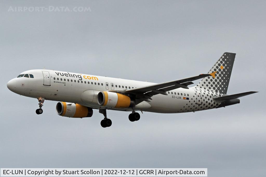 EC-LUN, 2013 Airbus A320-232 C/N 5479, Vueling