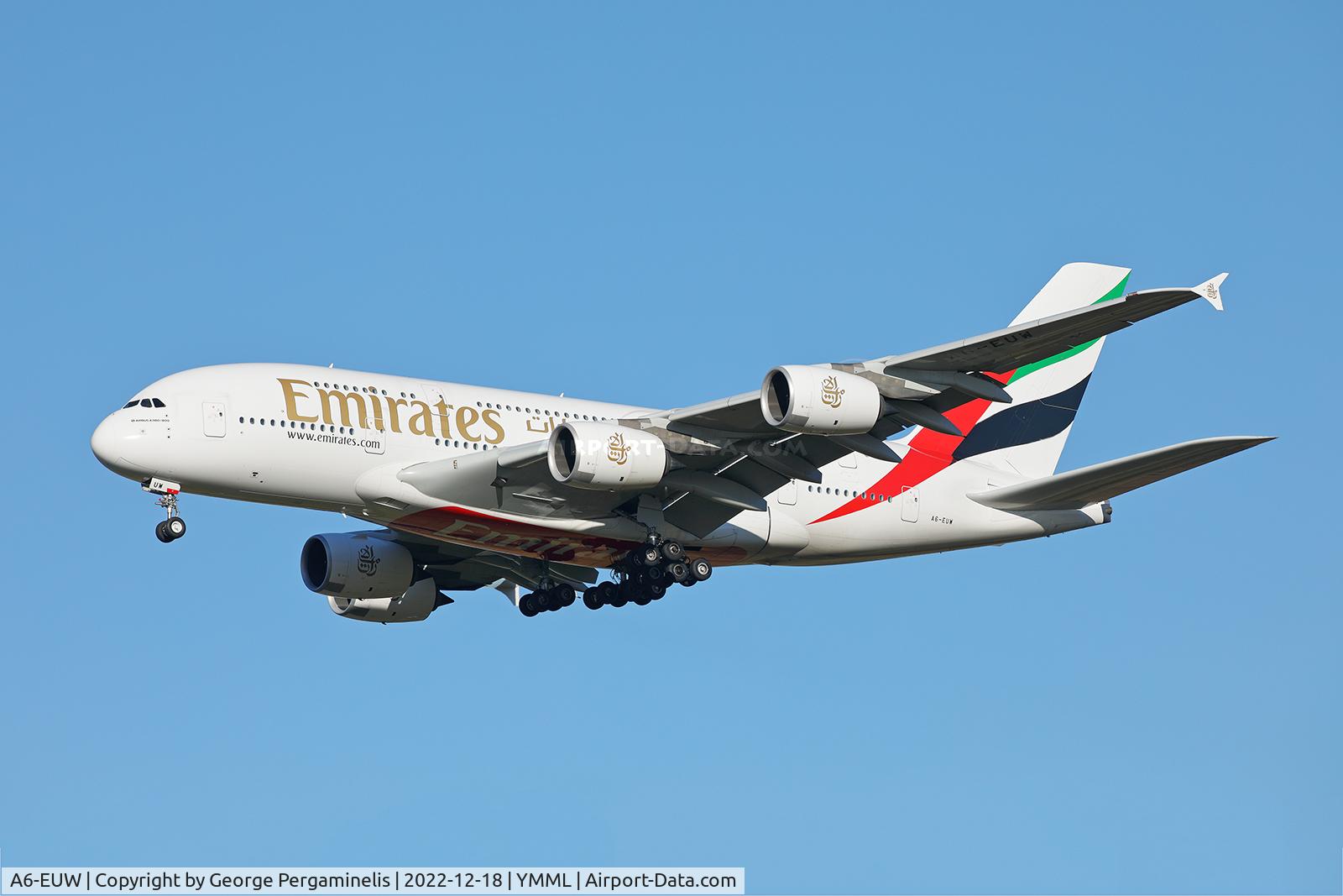 A6-EUW, 2017 Airbus A380-842 C/N 240, Final, runway 16.