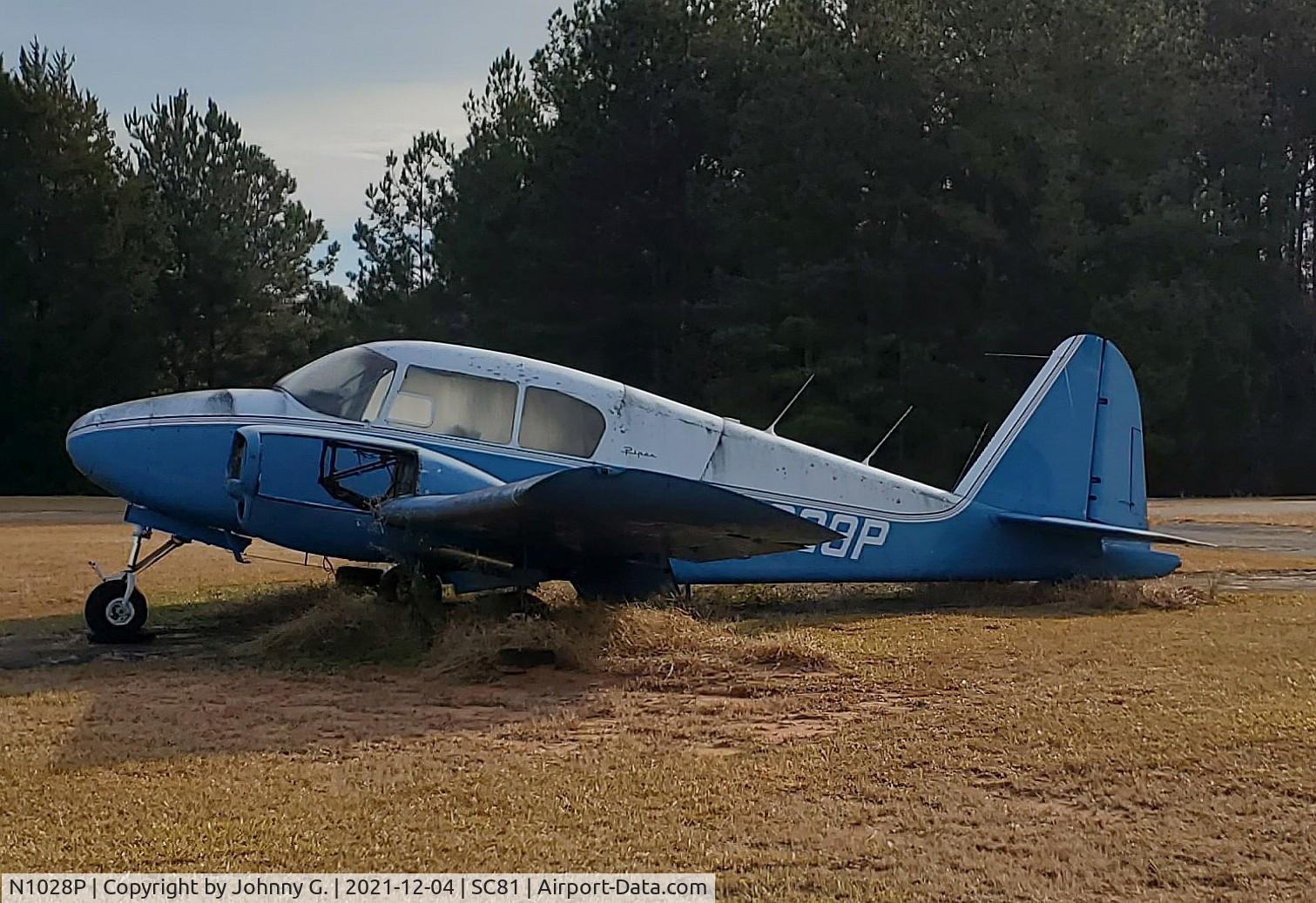 N1028P, 1954 Piper PA-23 C/N 23-30, At the Old Abbeville airport, SC81