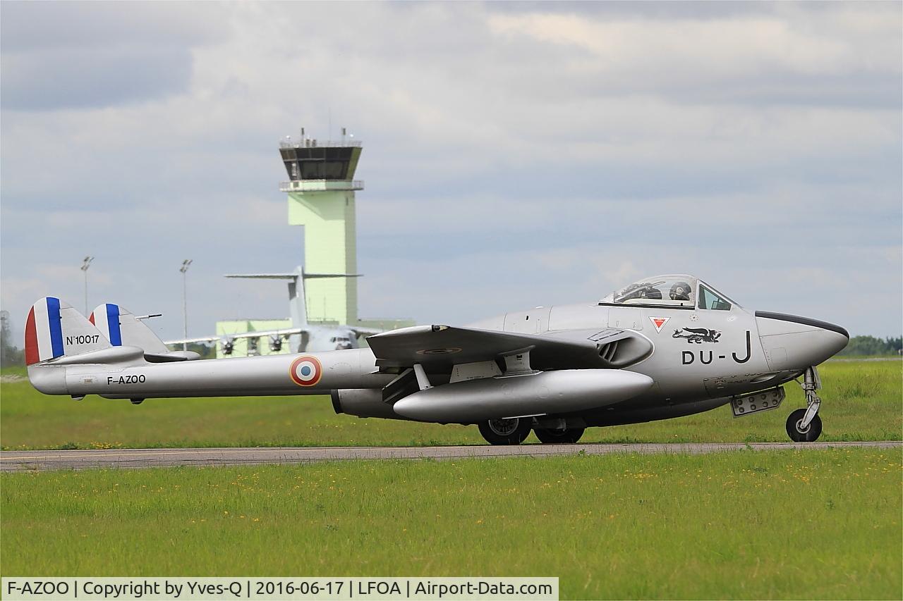 F-AZOO, De Havilland (FFA) Vampire FB.6 (DH-100) C/N 636, De Havilland (FFA) Vampire FB.6 (DH-100), Taxiing, Avord Air Base 702 (LFOA) Open day 2016