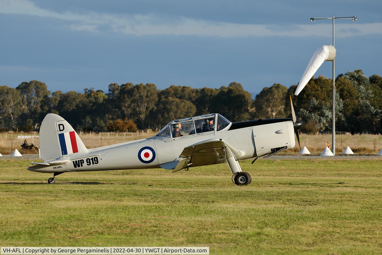VH-AFL, 1954 De Havilland DHC-1 Chipmunk 22 C/N C1/0795, Antique Aeroplane Assn of Australia National Fly-in.
