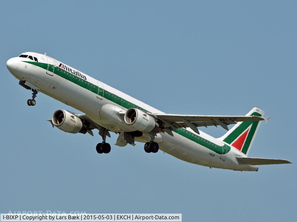 I-BIXP, 1996 Airbus A321-112 C/N 583, RWY22R