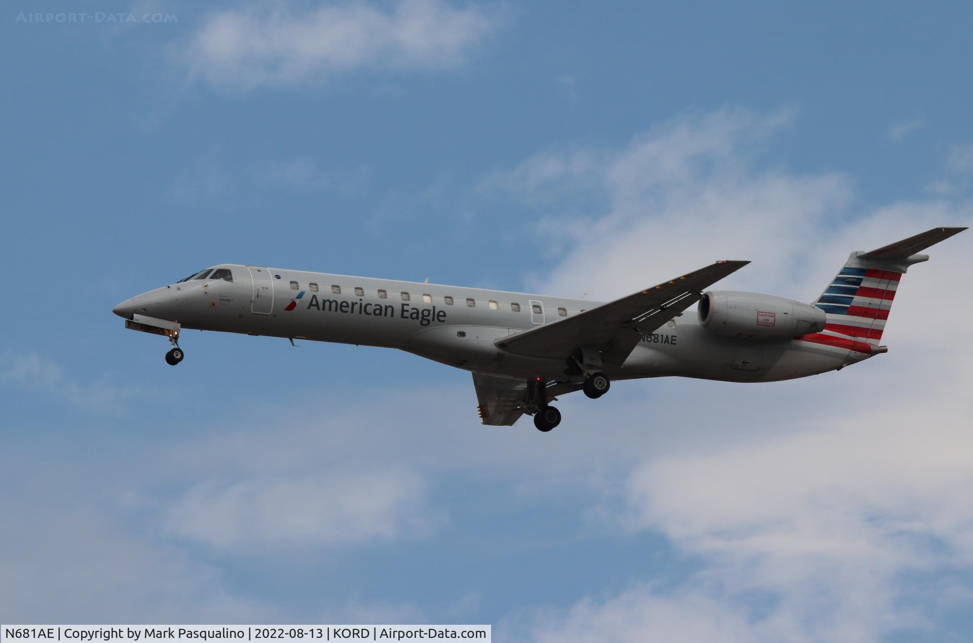 N681AE, 2004 Embraer ERJ-145LR (EMB-145LR) C/N 14500824, EMB-145LR