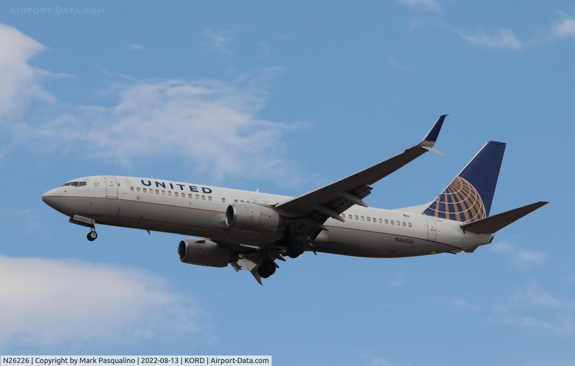 N26226, 1998 Boeing 737-824 C/N 28935, Boeing 737-824