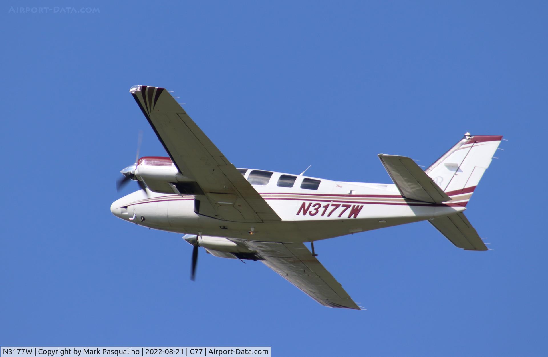 N3177W, 2000 Beech 58 Baron C/N TH-1967, Beech 58