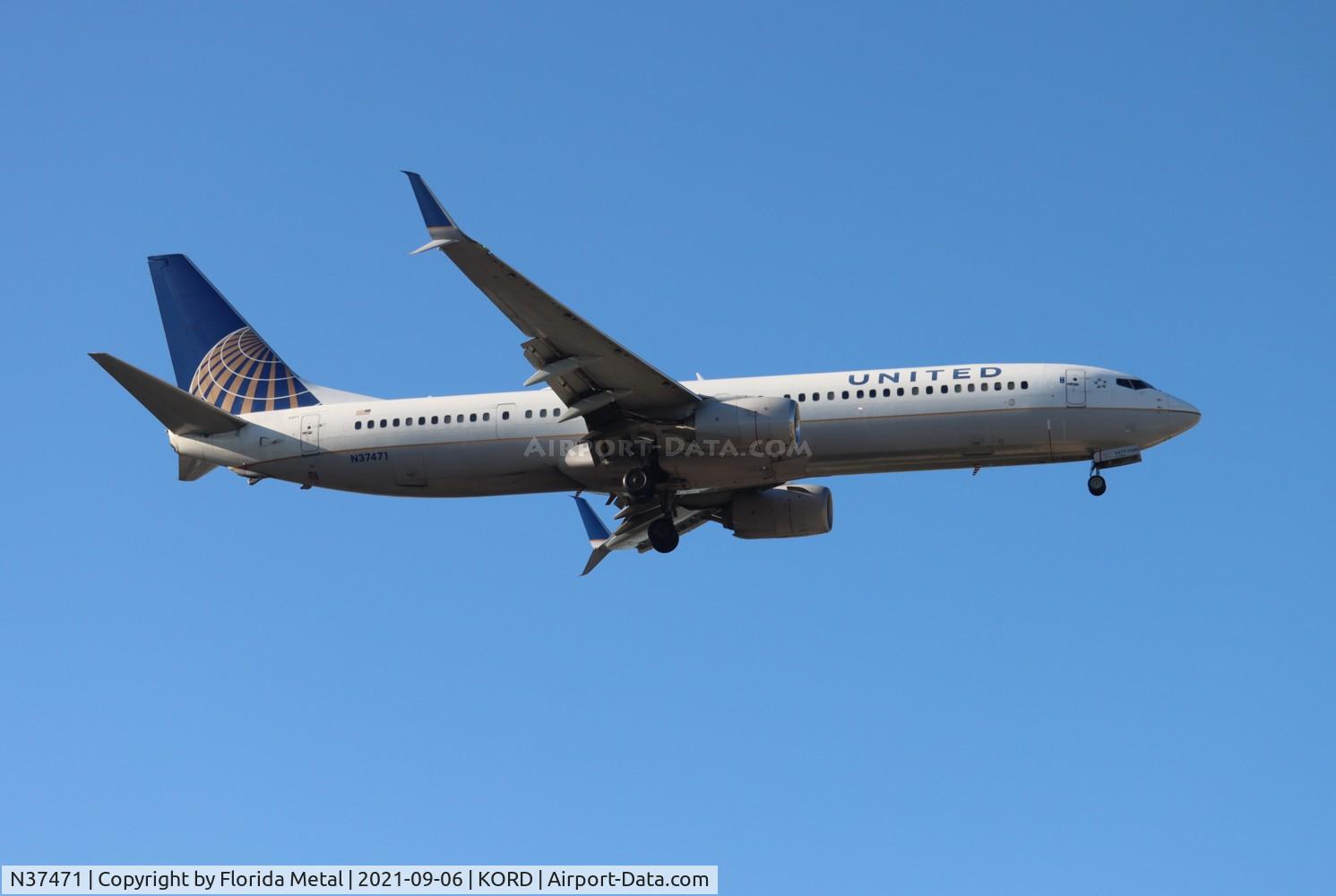 N37471, 2013 Boeing 737-924/ER C/N 37102, ORD 2021