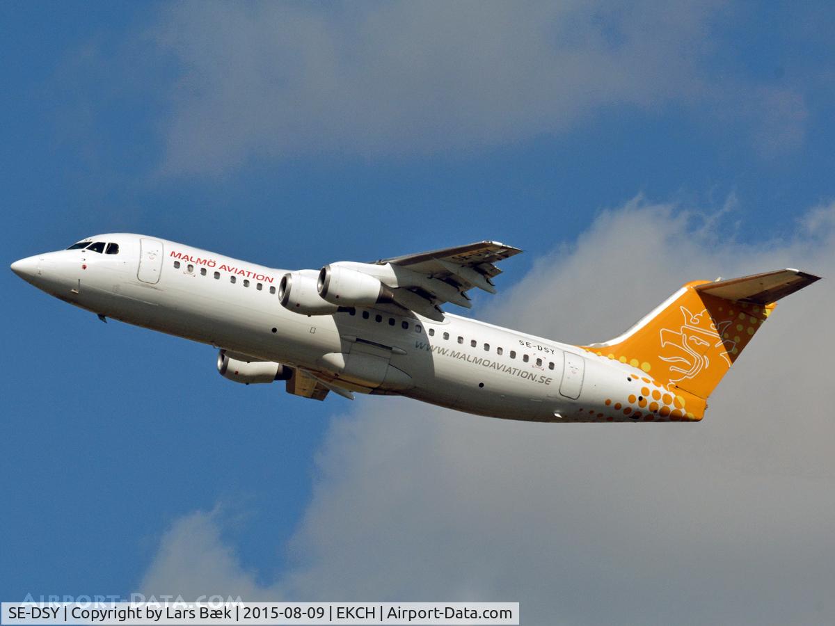SE-DSY, 1995 British Aerospace Avro 146-RJ100 C/N E3263, RWY22R